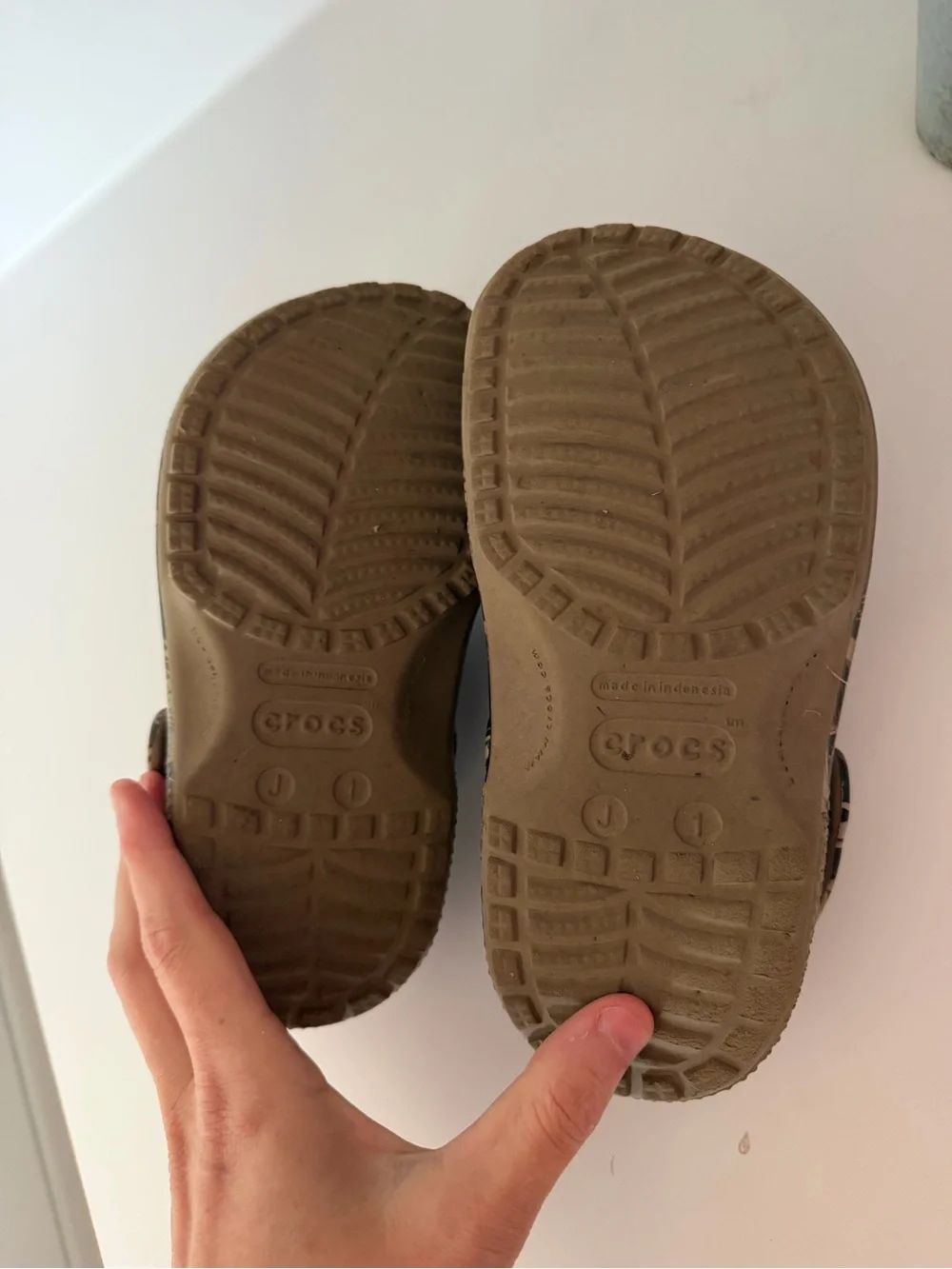 Crocs Kids Camouflage Slip-On Clog - Tan/Black